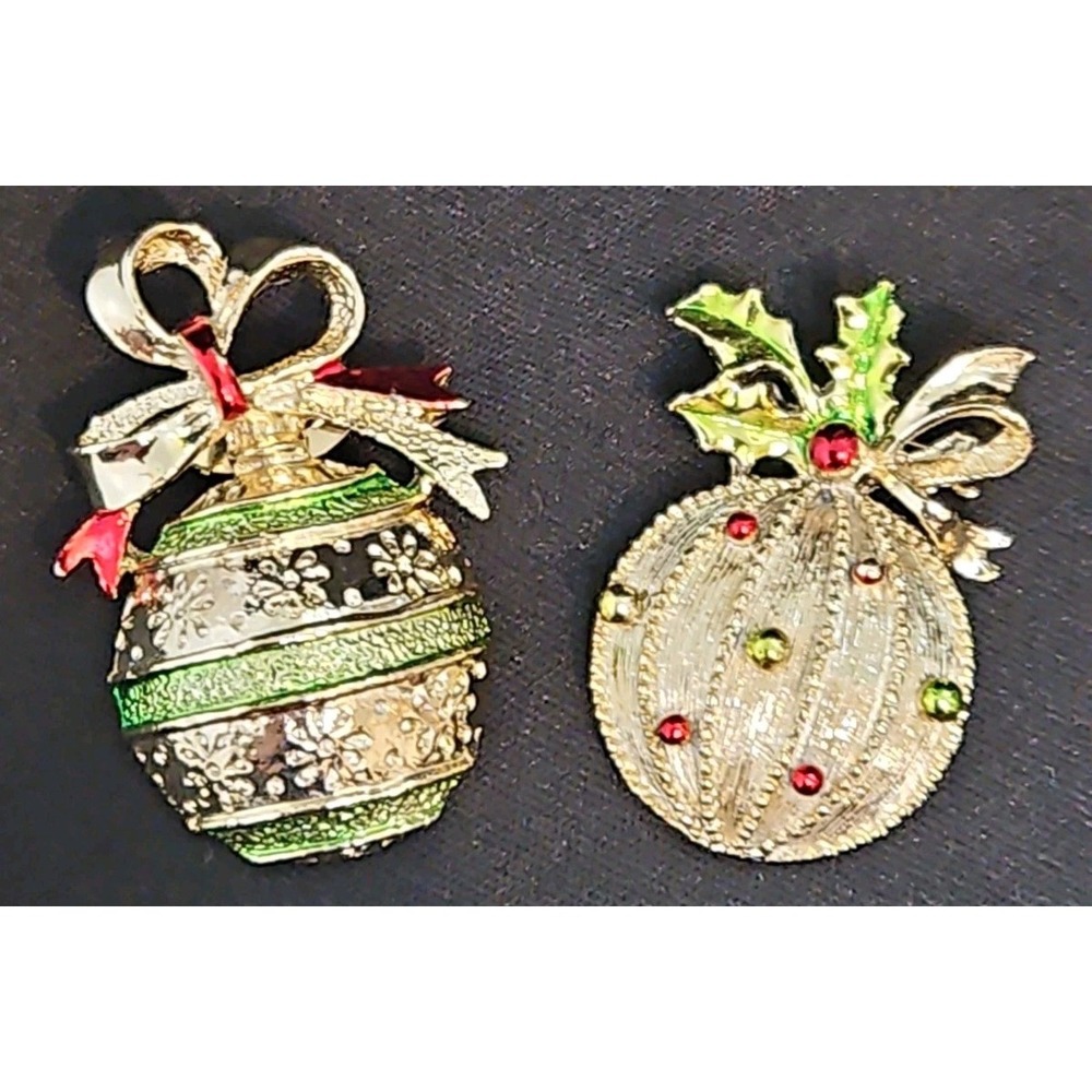VTG  Set Of 2 GERRY'S Gold Stamped Retro Xmas Ornament Holiday Pin Brooch